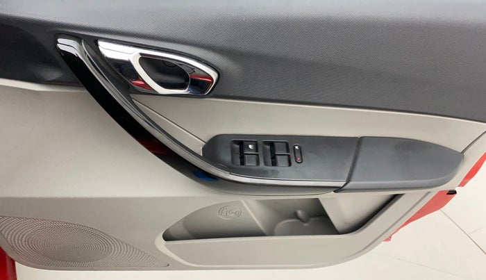 2019 Tata Tiago XZA PLUS PETROL, Petrol, Automatic, 30,397 km, Driver Side Door Panels Control
