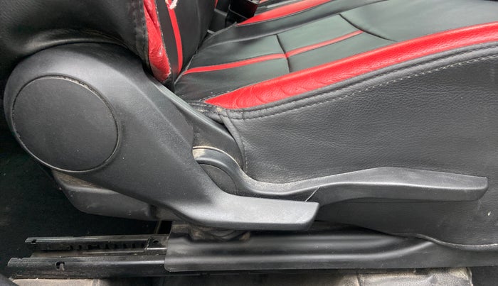2019 Toyota Glanza V, Petrol, Manual, 64,625 km, Driver Side Adjustment Panel