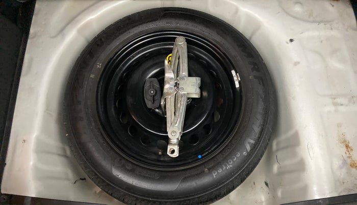 2019 Toyota Glanza V, Petrol, Manual, 64,625 km, Spare Tyre
