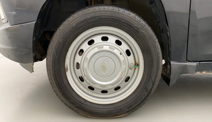 2016 Mahindra Kuv100 K2 6 STR, Petrol, Manual, 78,210 km, Left Front Wheel
