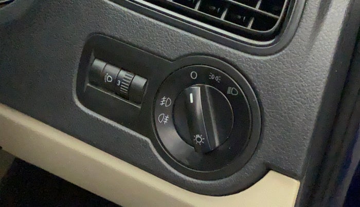 2013 Volkswagen Polo COMFORTLINE 1.2L PETROL, Petrol, Manual, 61,568 km, Dashboard - Headlight height adjustment not working