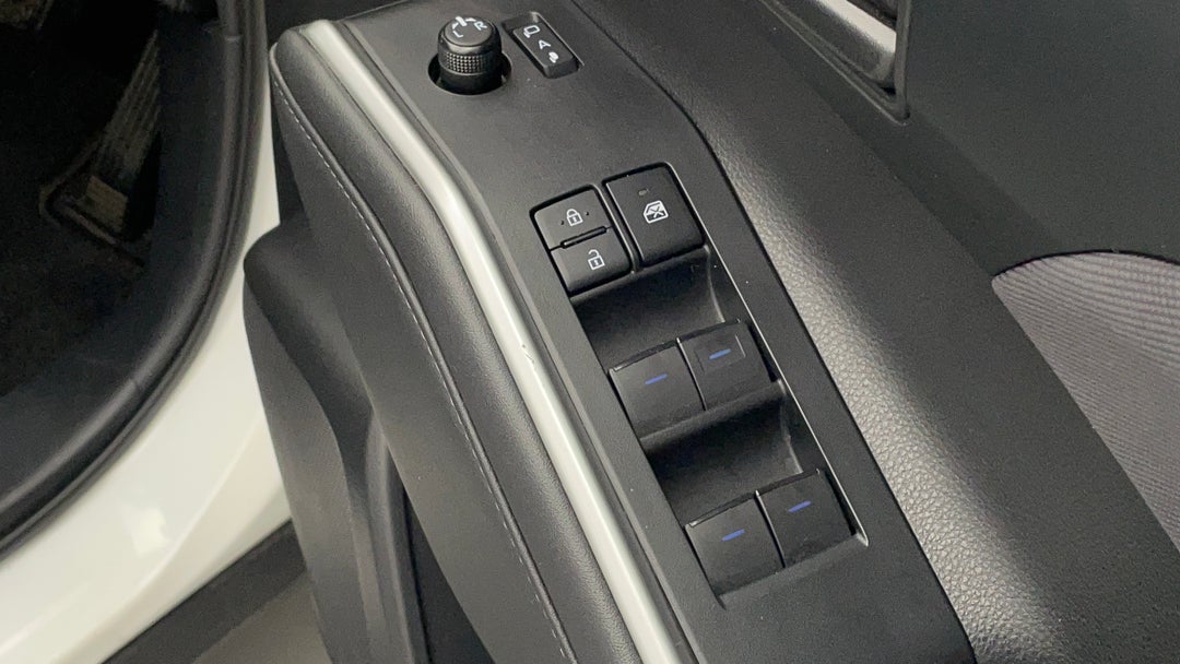 2021 Toyota Kluger Gx (4x4), Automatic, 48918 km, Drivers Side Door Panel Controls