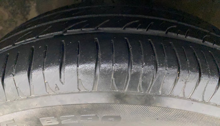 2018 Maruti Celerio ZXI AMT, Petrol, Automatic, 70,794 km, Right Front Tyre Tread