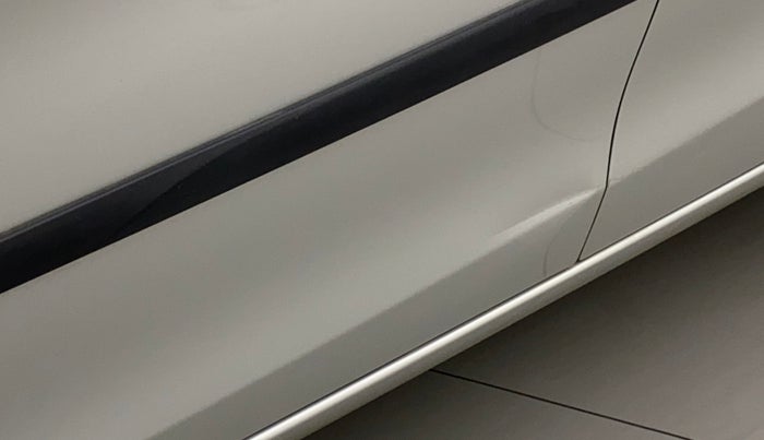 2018 Maruti Celerio ZXI AMT, Petrol, Automatic, 70,794 km, Front passenger door - Slightly dented