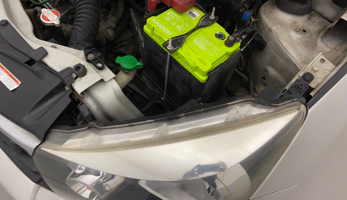 2018 Maruti Celerio ZXI AMT, Petrol, Automatic, 70,794 km, Left headlight - Clamp has minor damage