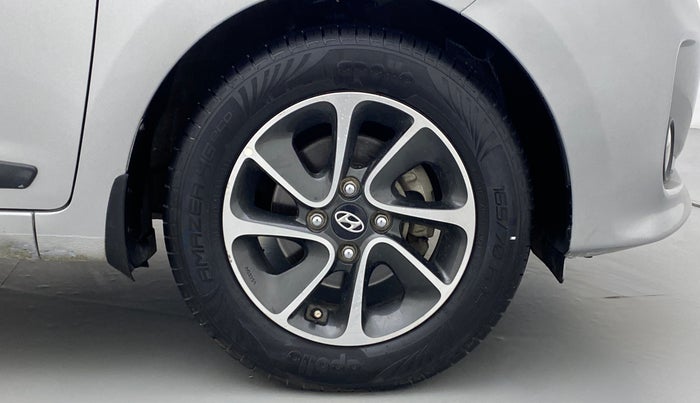 2017 Hyundai Grand i10 SPORTZ (O) 1.2 AT VTVT, Petrol, Automatic, 55,549 km, Right Front Wheel
