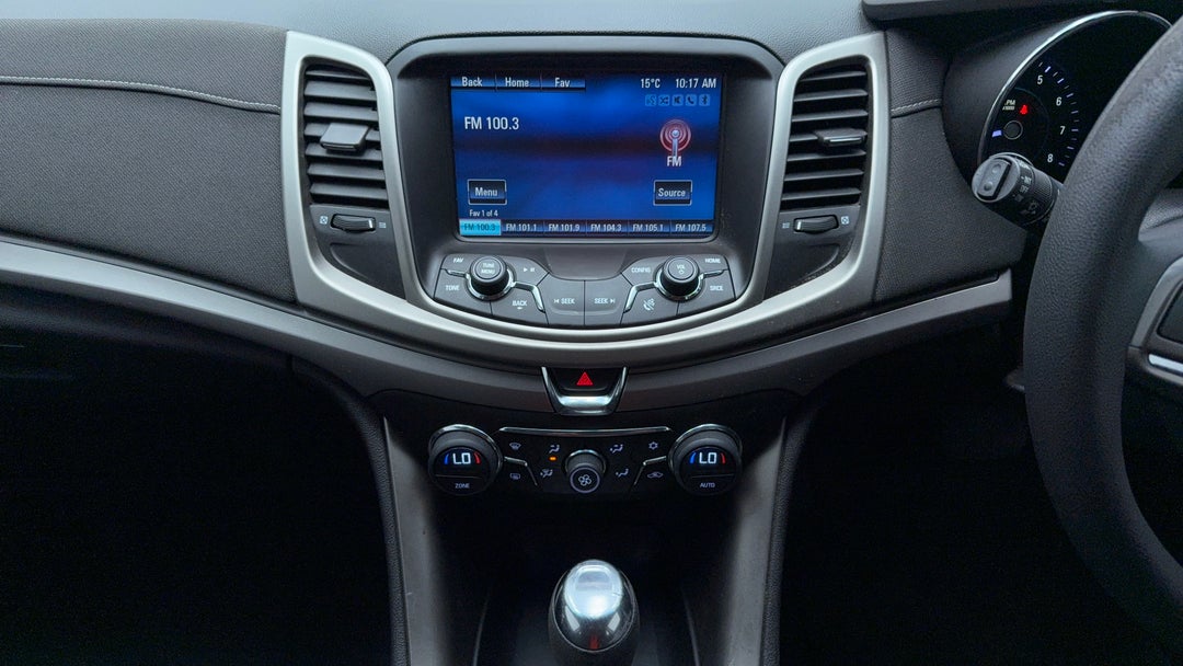 2016 Holden Commodore Evoke, Automatic, 160362 km, Center Console