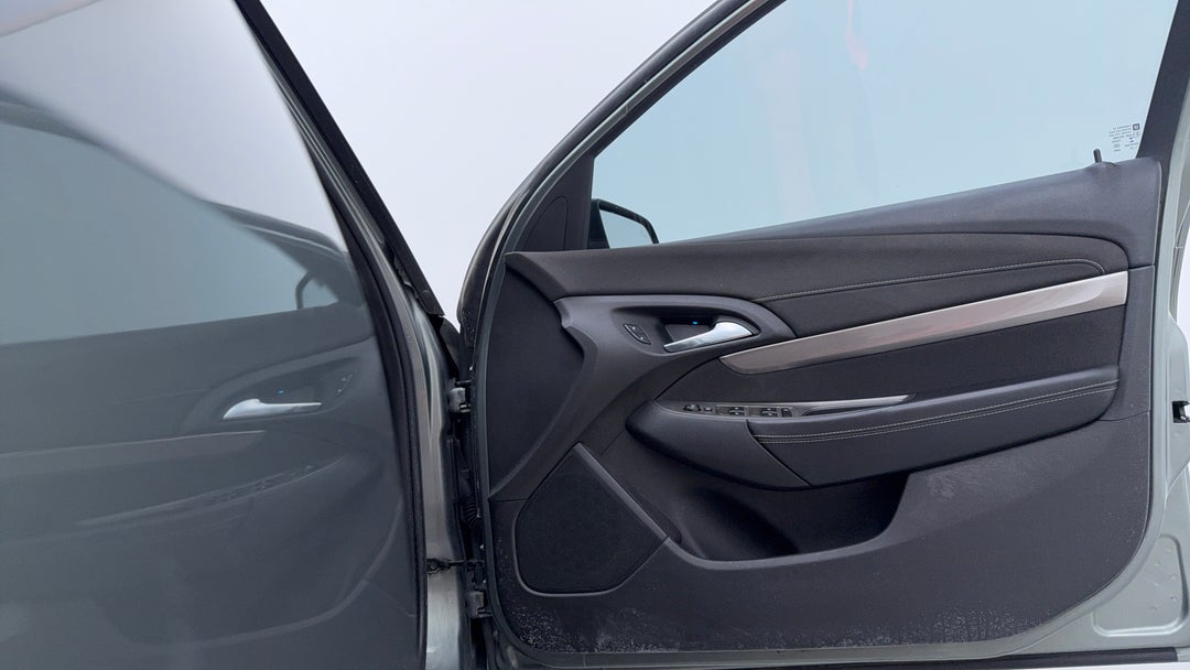 2016 Holden Commodore Evoke, Automatic, 160362 km, Speaker View