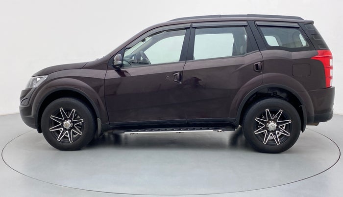 2016 Mahindra XUV500 W6 AT, Diesel, Automatic, 89,783 km, Left Side
