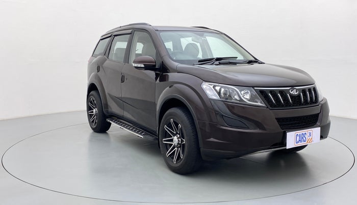 2016 Mahindra XUV500 W6 AT, Diesel, Automatic, 89,783 km, Right Front Diagonal