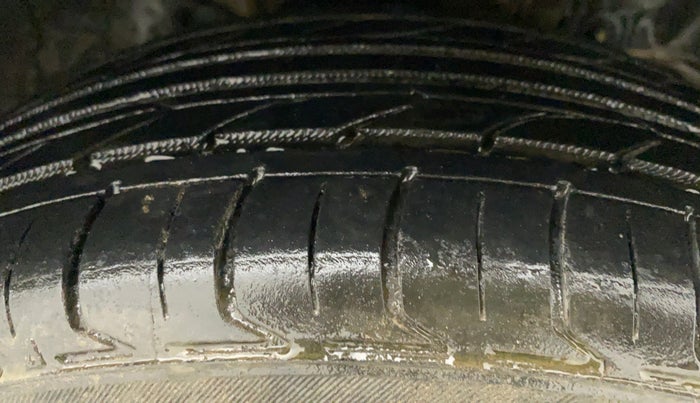 2018 Tata Tigor Buzz PETROL, CNG, Manual, 81,675 km, Right Front Tyre Tread