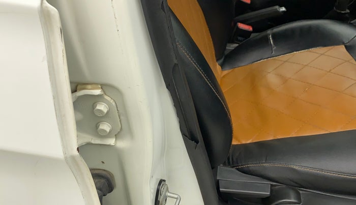 2018 Tata Tigor Buzz PETROL, CNG, Manual, 81,675 km, Driver-side door - Beading has minor damage