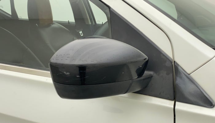 2018 Tata Tigor Buzz PETROL, CNG, Manual, 81,675 km, Right rear-view mirror - Cover has minor damage