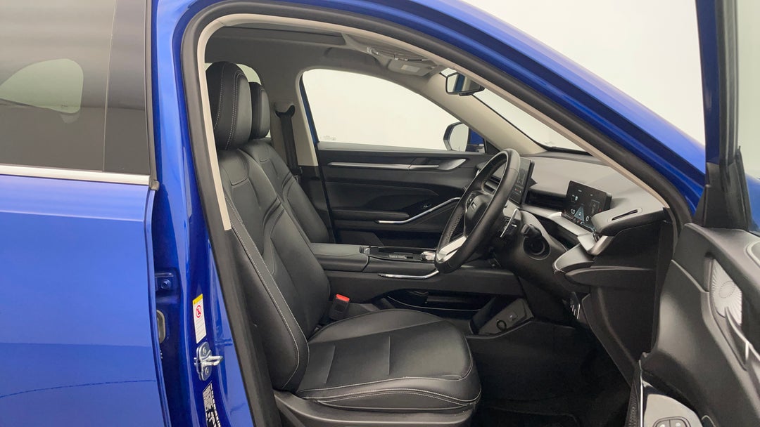 2022 GWM Haval H6 Ultra, Automatic, 29305 km, Right Side Front Door Cabin View