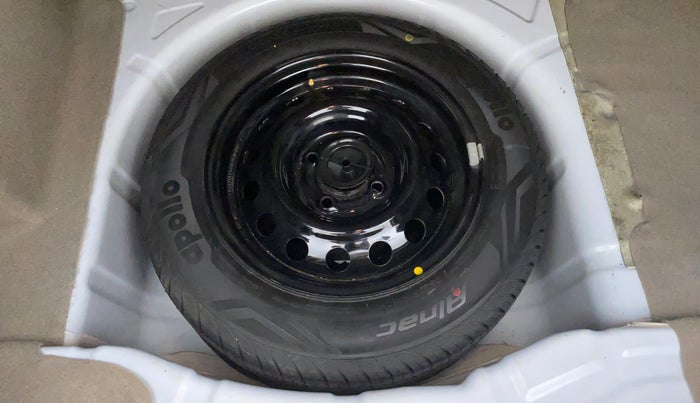 2017 Ford Figo Aspire 1.2 TITANIUM PETROL, Petrol, Manual, 18,542 km, Spare Tyre