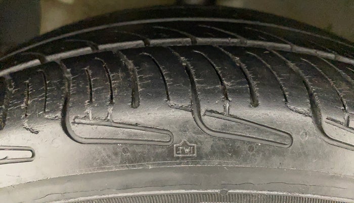 2014 Hyundai Xcent S 1.2, Petrol, Manual, 69,261 km, Left Front Tyre Tread