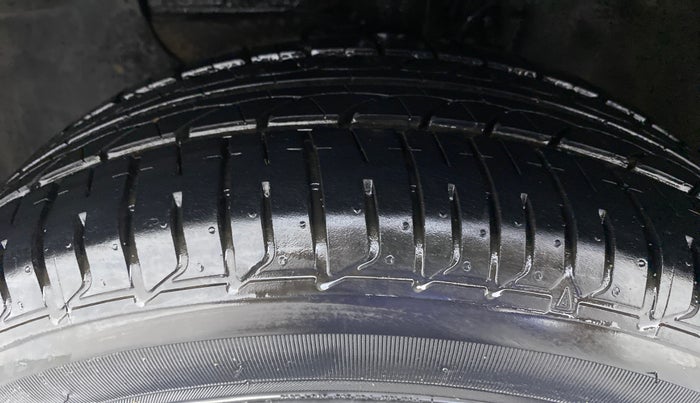 2016 Hyundai i20 Active 1.2 S, Petrol, Manual, 54,989 km, Left Front Tyre Tread