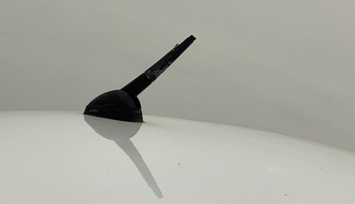 2010 Maruti Swift Dzire VXI, Petrol, Manual, 69,975 km, Roof - Antenna has minor damage