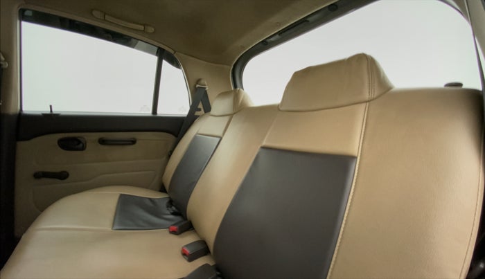 2013 Hyundai Santro Xing GLS, Petrol, Manual, 97,091 km, Right Side Rear Door Cabin