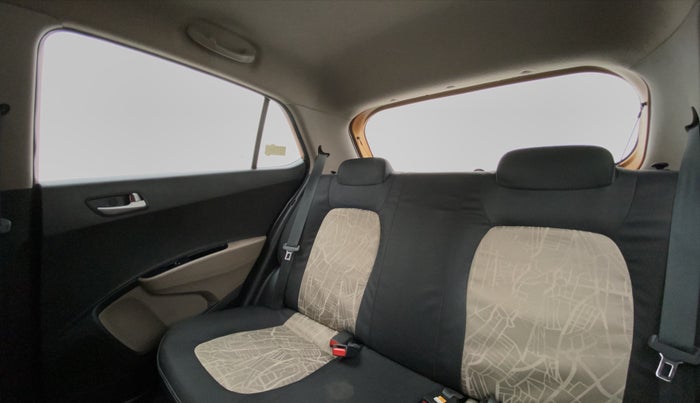2015 Hyundai Grand i10 SPORTZ 1.2 KAPPA VTVT, Petrol, Manual, 47,026 km, Right Side Rear Door Cabin