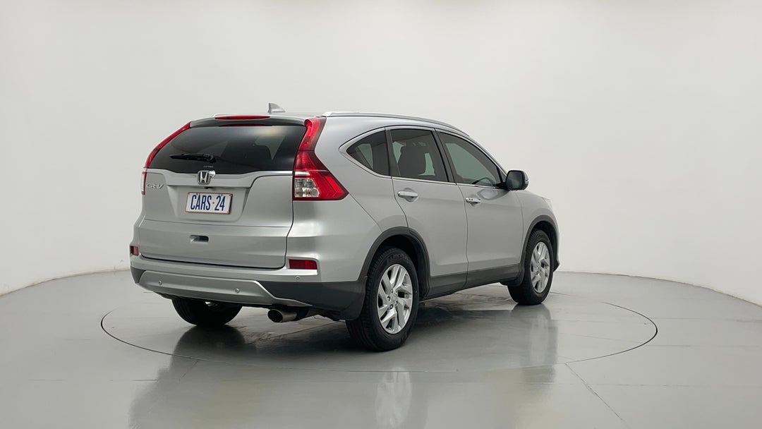 Right Back Diagonal (45- Degree) View