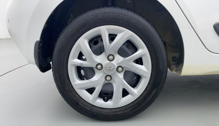 2019 Hyundai Grand i10 1.2 KAPPA SPORTZ (O), Petrol, Manual, 26,269 km, Right Rear Wheel