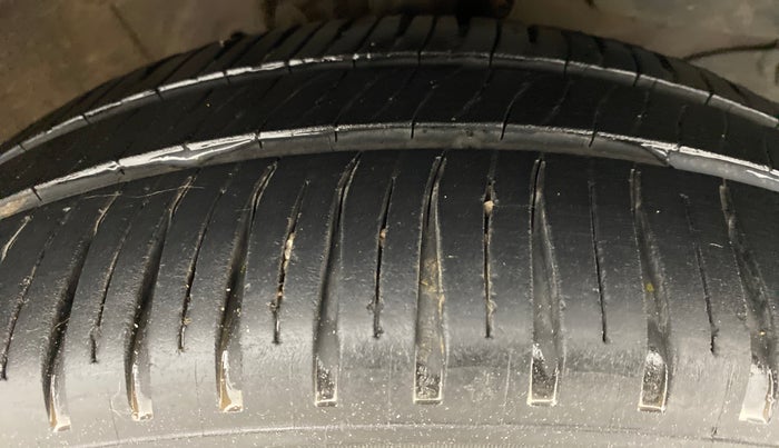 2012 Honda City V MT PETROL, Petrol, Manual, 72,832 km, Right Front Tyre Tread