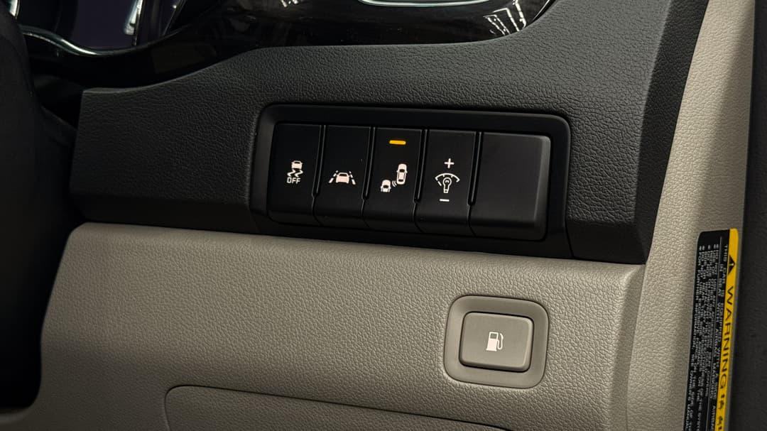 2018 Kia Carnival Platinum, Automatic, 83992 km, Utility Switches/Buttons