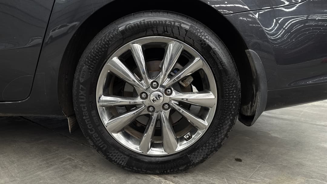 2018 Kia Carnival Platinum, Automatic, 83992 km, Left Rear Wheel