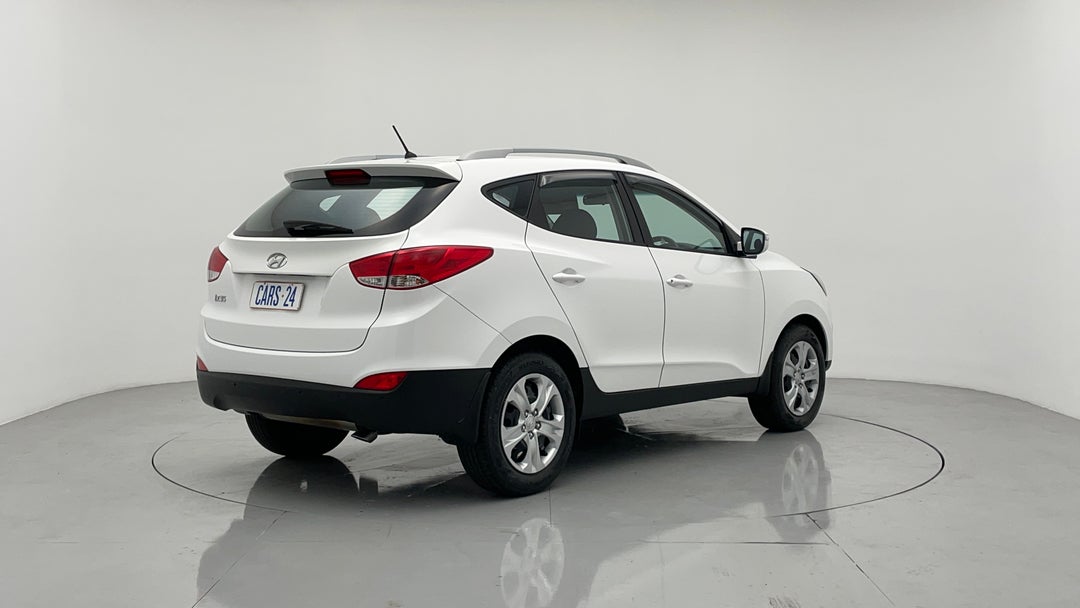 Right Back Diagonal (45- Degree) View