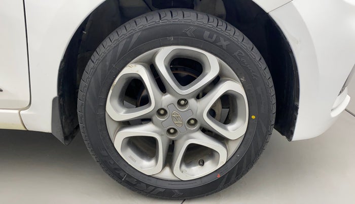 2019 Hyundai Elite i20 ASTA 1.2 (O), Petrol, Manual, 28,630 km, Right Front Wheel