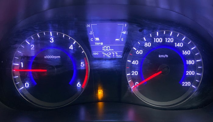 2015 Hyundai Verna FLUIDIC 1.6 CRDI S, Diesel, Manual, 74,345 km, Odometer Image