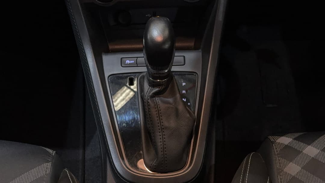 2022 MG Mg3 Auto Excite (with Navigation), Automatic, 14630 km, Gear Lever 