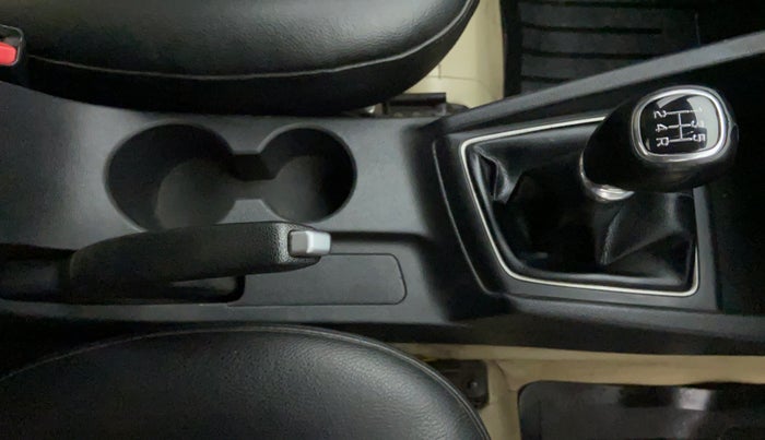 2014 Hyundai Elite i20 ASTA 1.2, Petrol, Manual, 65,307 km, Gear Lever