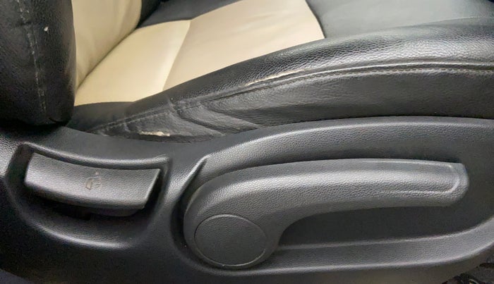 2014 Hyundai Elite i20 ASTA 1.2, Petrol, Manual, 65,307 km, Driver Side Adjustment Panel