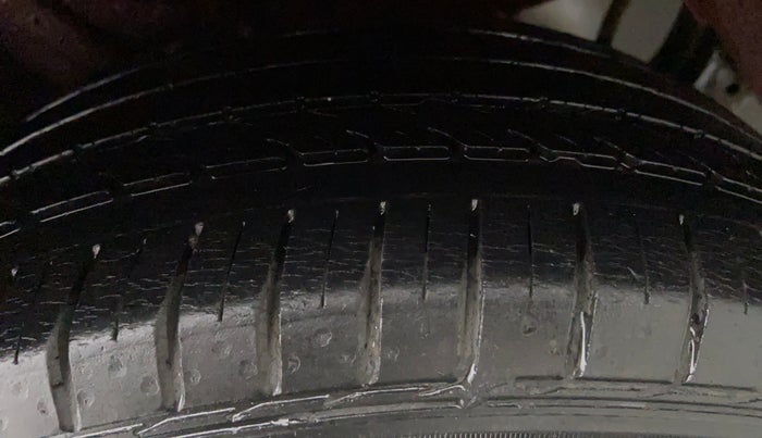 2014 Hyundai Elite i20 ASTA 1.2, Petrol, Manual, 65,307 km, Left Rear Tyre Tread