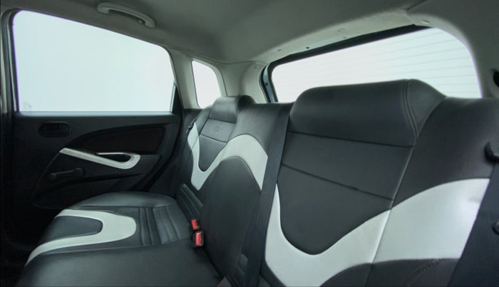 2010 Ford Figo 1.2 ZXI DURATEC, Petrol, Manual, 83,014 km, Right Side Rear Door Cabin