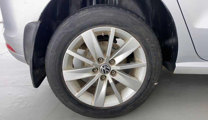 2015 Volkswagen Polo HIGHLINE1.2L PETROL, Petrol, Manual, 47,985 km, Right Rear Wheel