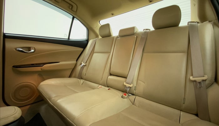 2018 Toyota YARIS VX CVT, Petrol, Automatic, 39,299 km, Right Side Rear Door Cabin