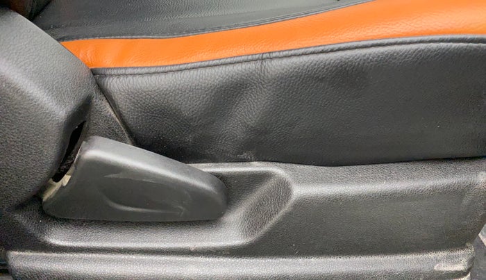 2017 Renault Kwid CLIMBER 1.0 AMT, Petrol, Automatic, 49,779 km, Driver Side Adjustment Panel