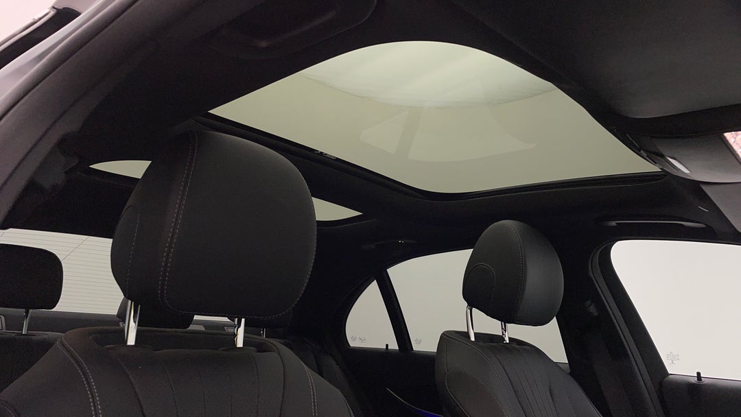 Interior Sunroof/Moonroof