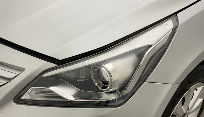2015 Hyundai Verna FLUIDIC 4S 1.6 VTVT S, Petrol, Manual, 72,498 km, Left headlight - Minor scratches