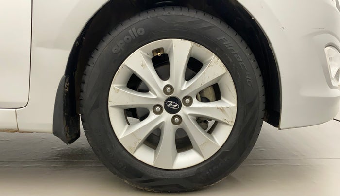 2015 Hyundai Verna FLUIDIC 4S 1.6 VTVT S, Petrol, Manual, 72,498 km, Right Front Wheel