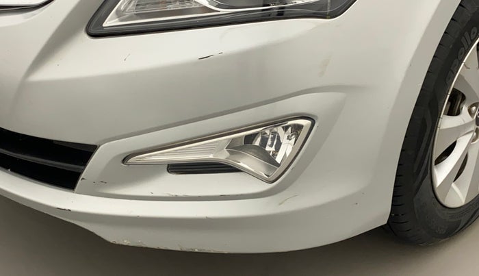 2015 Hyundai Verna FLUIDIC 4S 1.6 VTVT S, Petrol, Manual, 72,498 km, Front bumper - Minor scratches