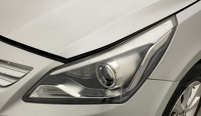 2015 Hyundai Verna FLUIDIC 4S 1.6 VTVT S, Petrol, Manual, 72,498 km, Left headlight - Headlight parking bulb fused