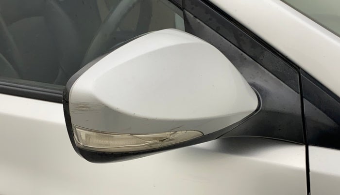 2015 Hyundai Verna FLUIDIC 4S 1.6 VTVT S, Petrol, Manual, 72,498 km, Right rear-view mirror - Indicator light has minor damage