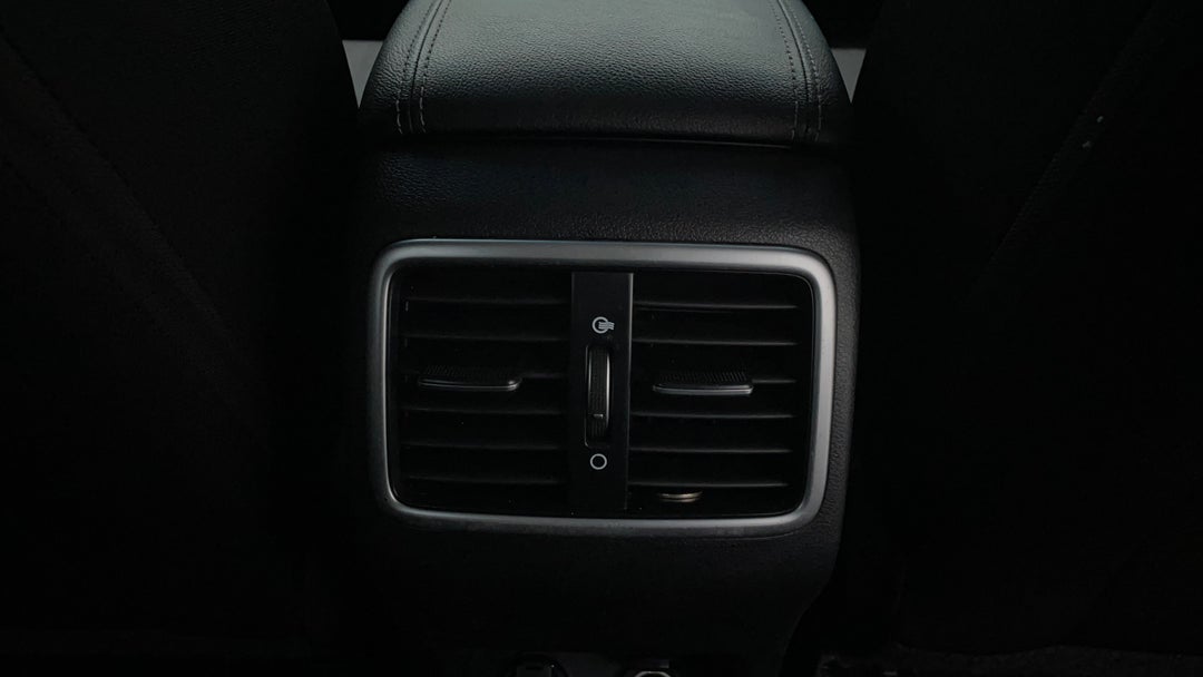 Rear A/C Vent
