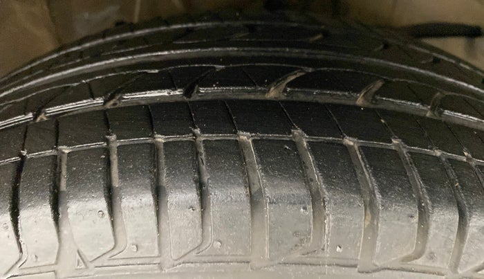 2015 Honda City VX MT PETROL, Petrol, Manual, 47,232 km, Right Front Tyre Tread