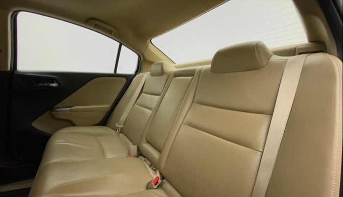 2015 Honda City VX MT PETROL, Petrol, Manual, 47,232 km, Right Side Rear Door Cabin