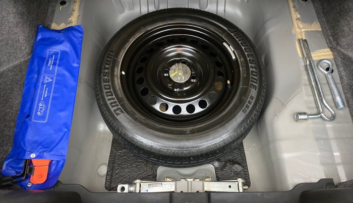 2015 Honda City VX MT PETROL, Petrol, Manual, 47,232 km, Spare Tyre